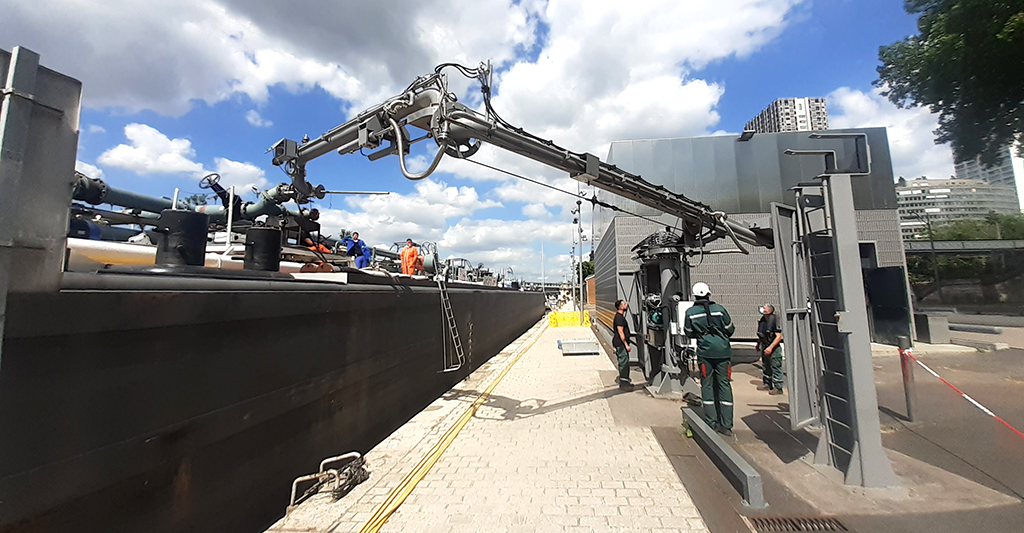 Barge unloading arm, Pacquet