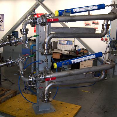 Double bottom unloading system, liquid phase and gas phase, Pacquet